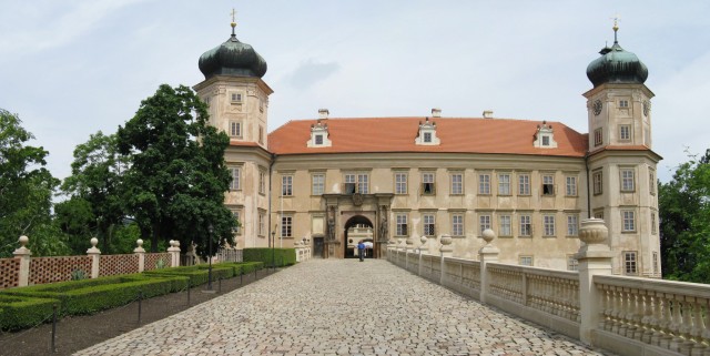 Str  nky Hany Bicanov   Hrady z  mky